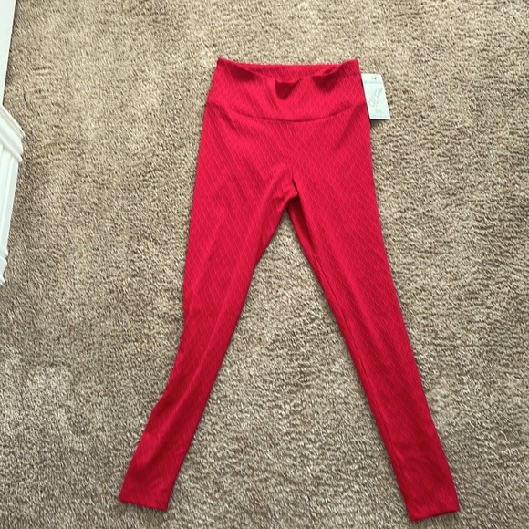 CM fashion Pants - ⭐️Tik tok famous scrunch butt leggings size small.